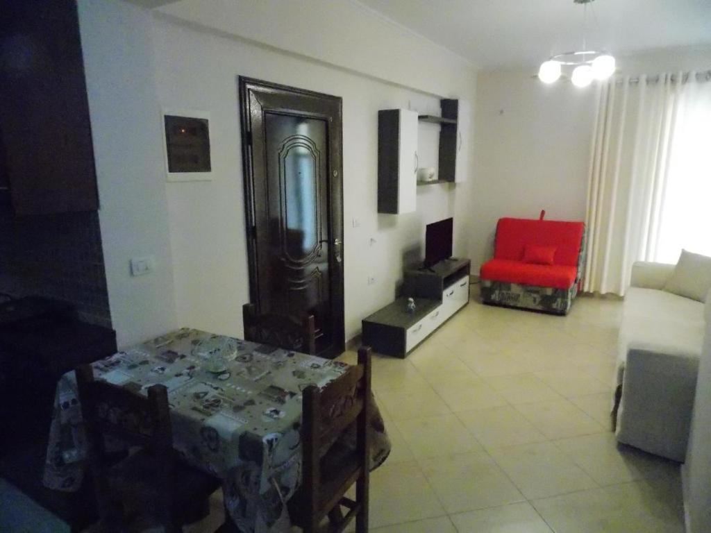 Amber Apartments Sarandë Buitenkant foto