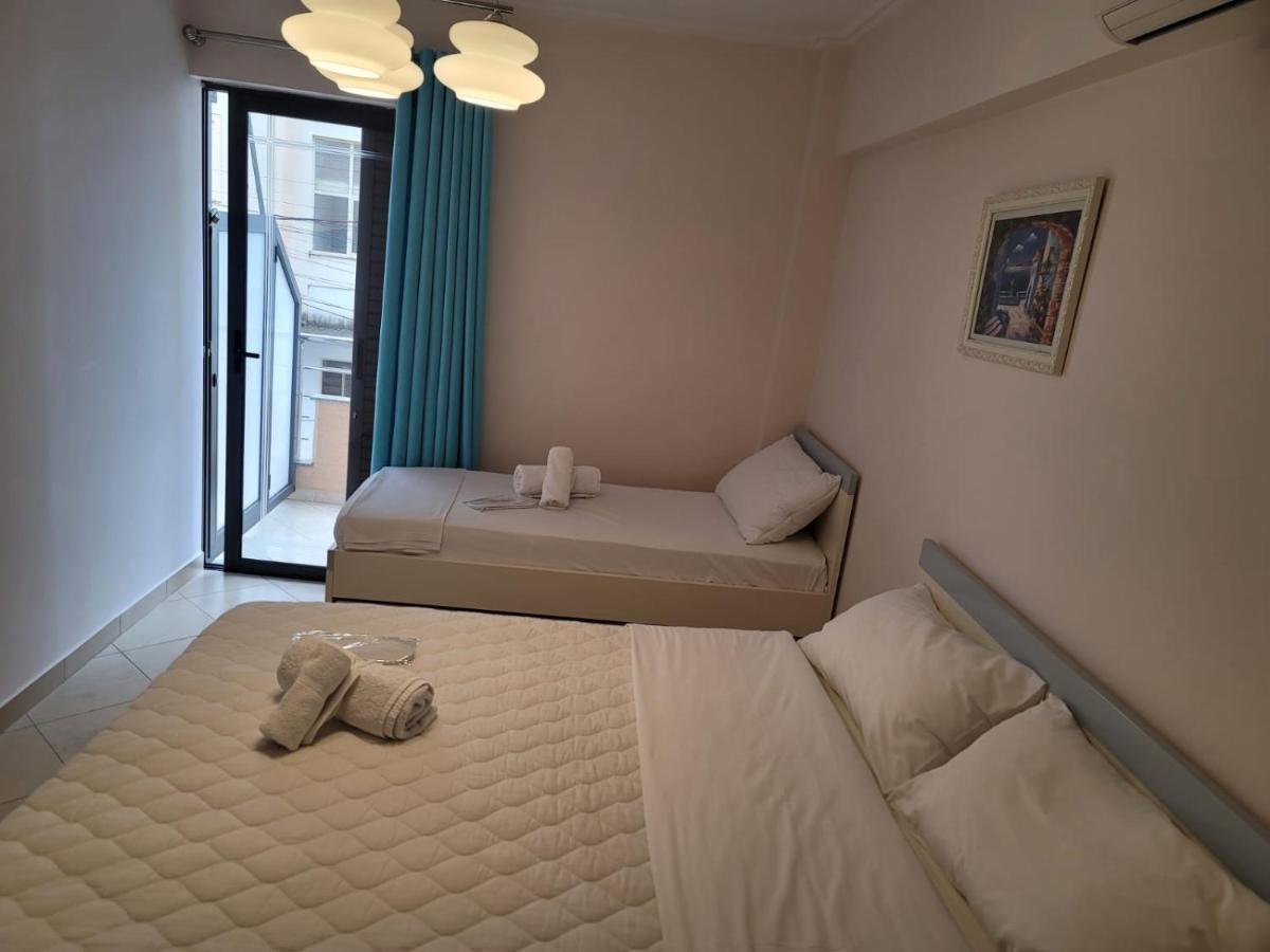 Amber Apartments Sarandë Kamer foto