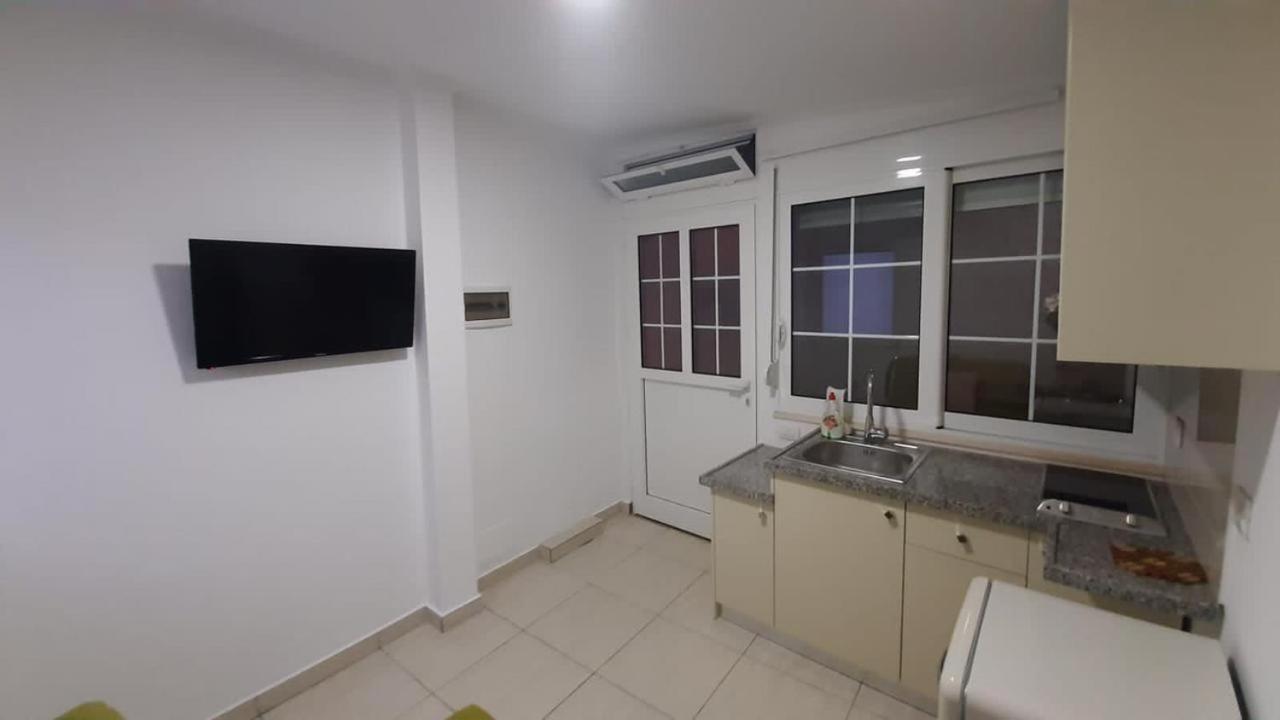 Amber Apartments Sarandë Kamer foto