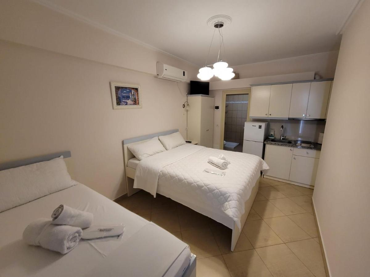 Amber Apartments Sarandë Buitenkant foto