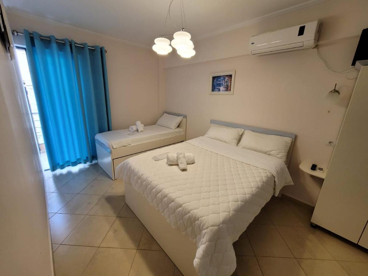Amber Apartments Sarandë Buitenkant foto