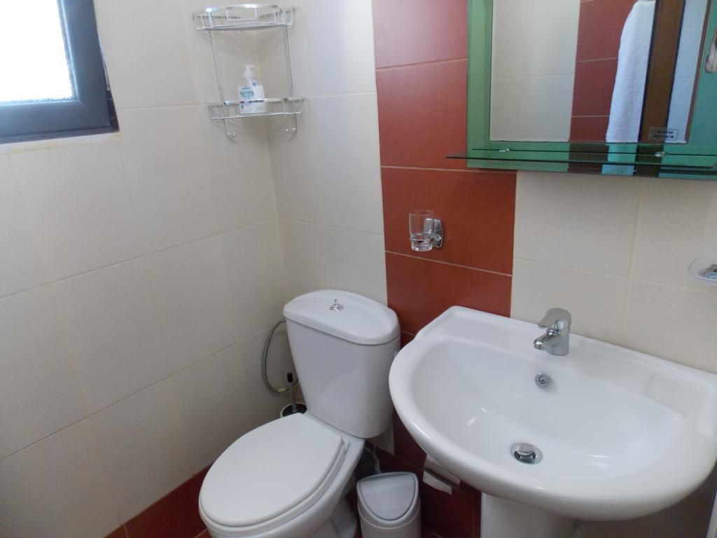 Amber Apartments Sarandë Buitenkant foto